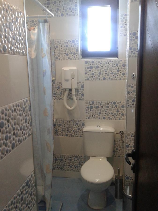 Family Hotel Balkana Apriltsi  Bagian luar foto